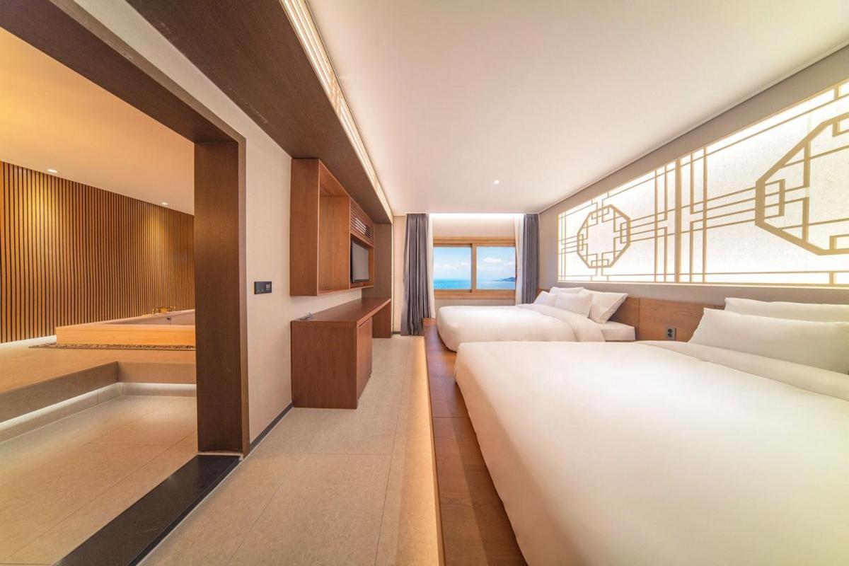Yeonhwamun Hotel Yeongdeok מראה חיצוני תמונה