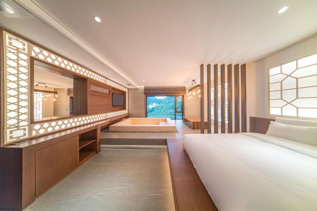 Yeonhwamun Hotel Yeongdeok מראה חיצוני תמונה